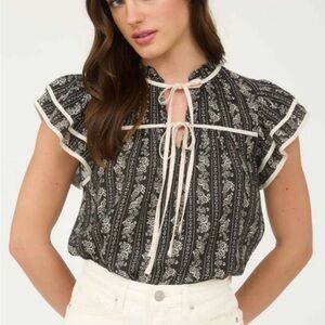 Entro Black and White Patterned Ruffle Blouse